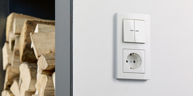 JUNG KNX Taster F 10 bei Elektro Uscioletti in Ketsch